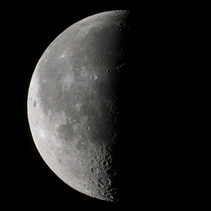 [Six Days after Full Moon]