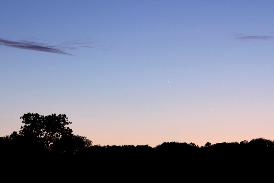 [May 25-Venus, Jupiter, and Mercury]