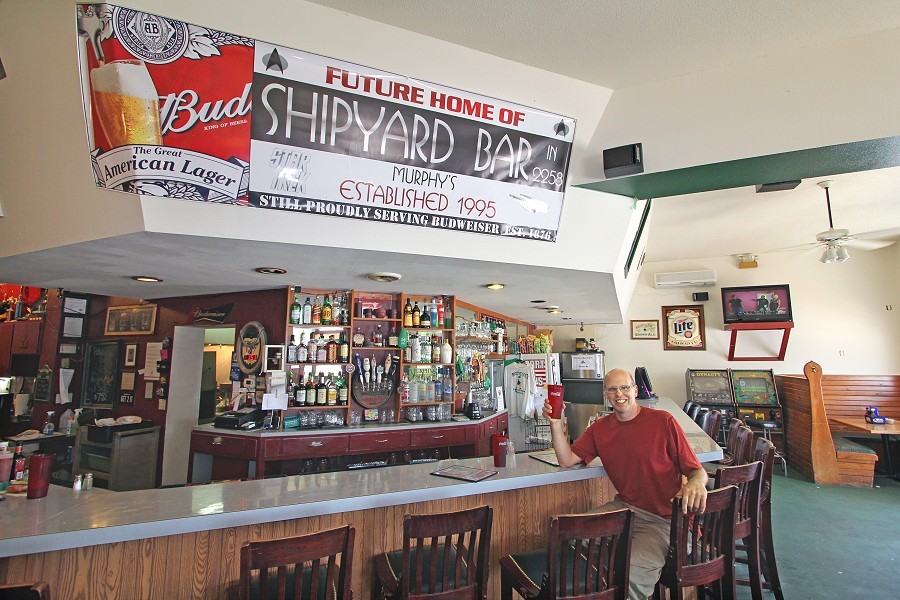 [Interior of Murphy's Bar and Grill]