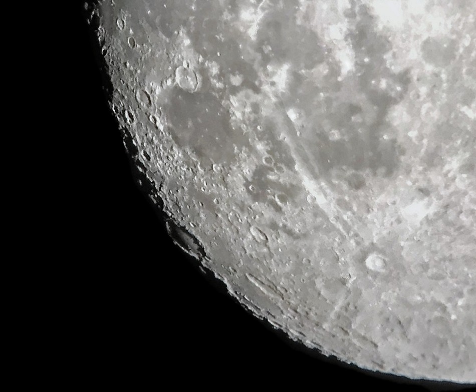 [Waxing Gibbous Moon Close-up]